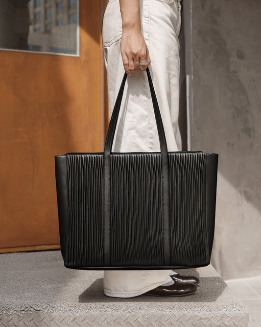 BLOOM BAG 38 in Long Black