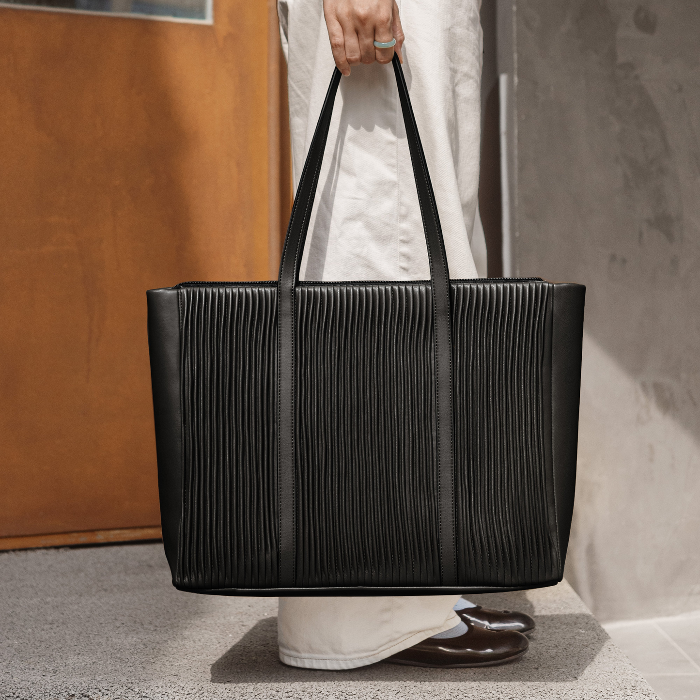 BLOOM BAG 38 in Long Black