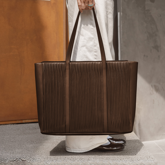 BLOOM BAG 38 in Coffee Bean