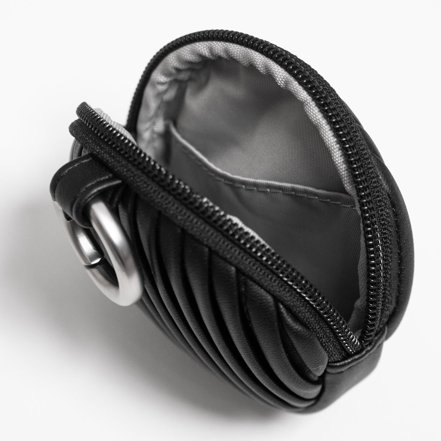 Bloom Pouch in Coffee Seed