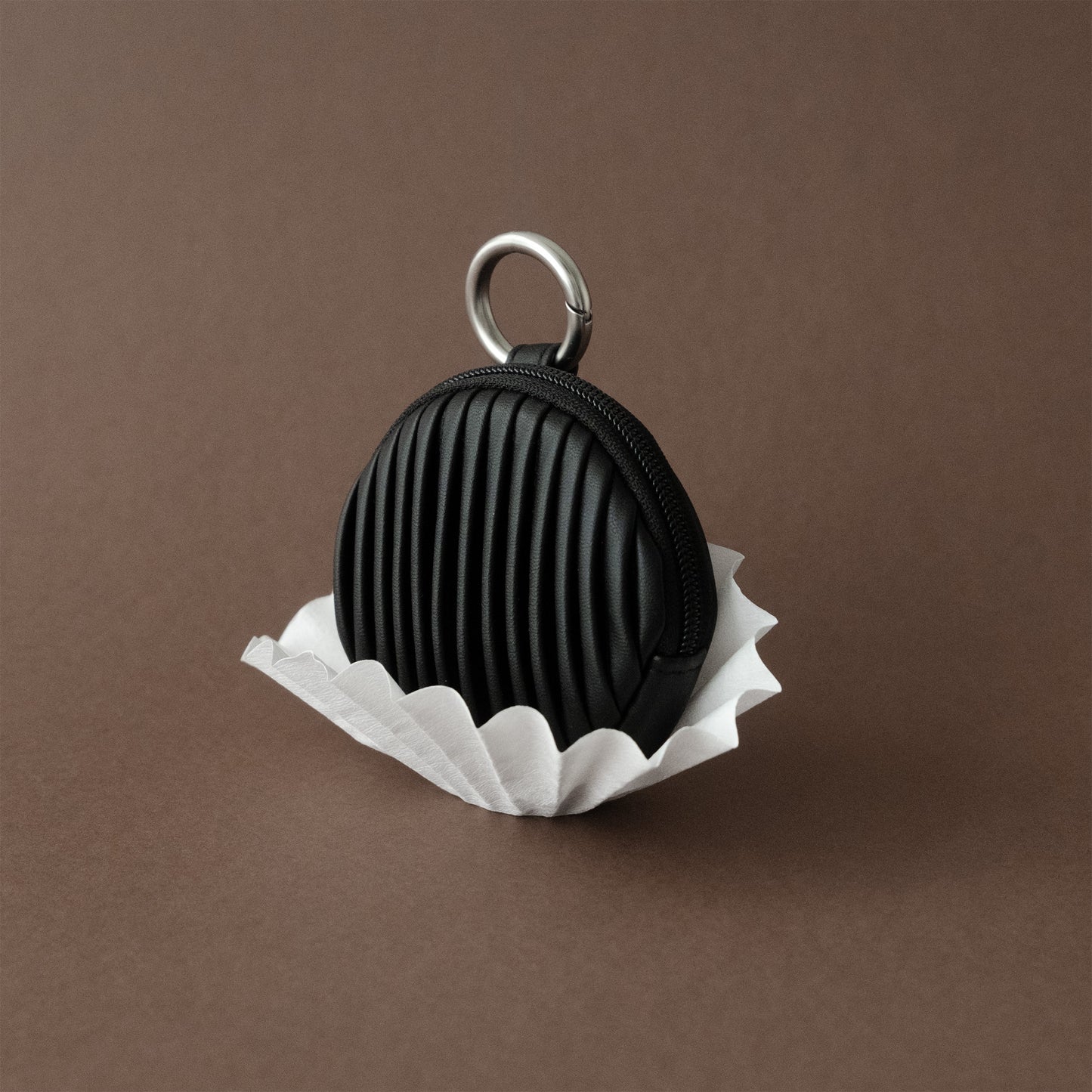 Bloom Pouch in Coffee Leather