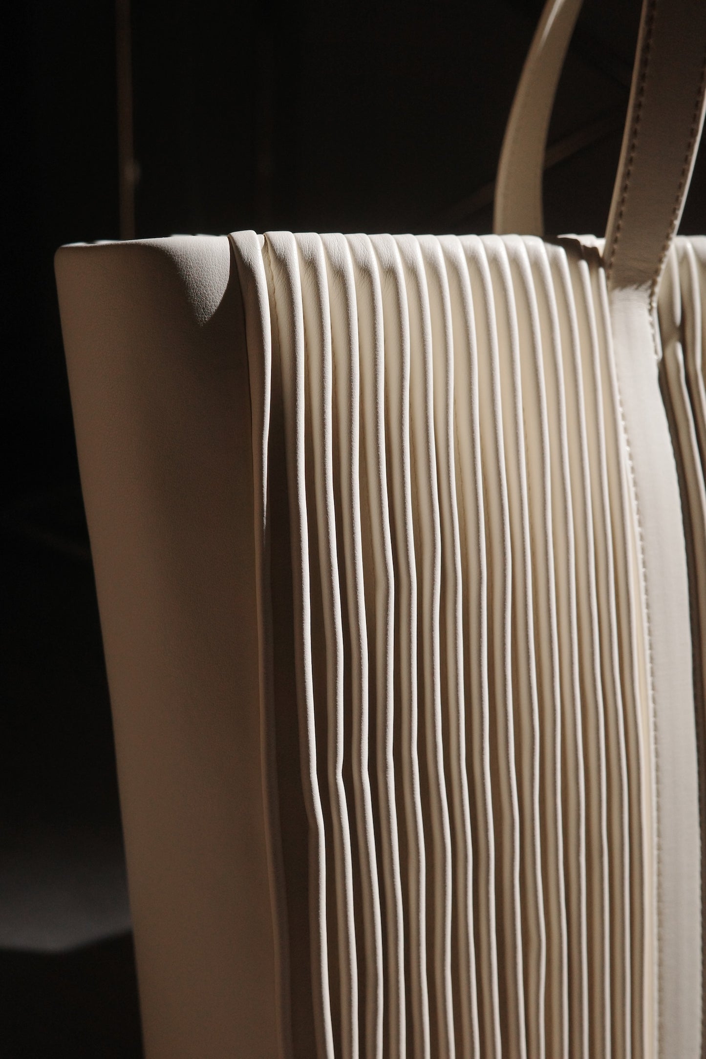 BLOOM BAG 38 in Coffee Seed